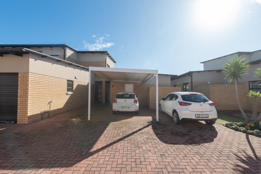 2 Bedroom Property for Sale in Cotswold Eastern Cape